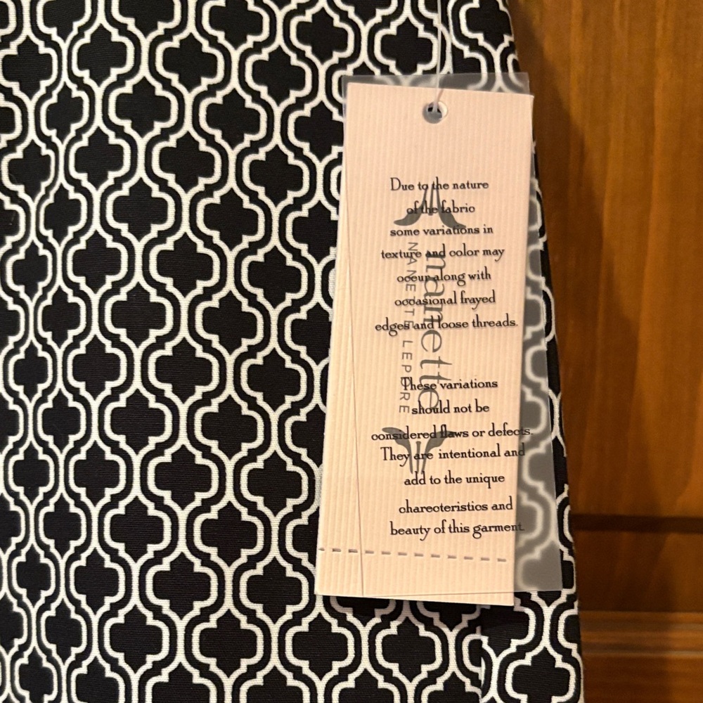Nanette Lepore Black and White Patterned Women Shorts - Picture 2 of 5